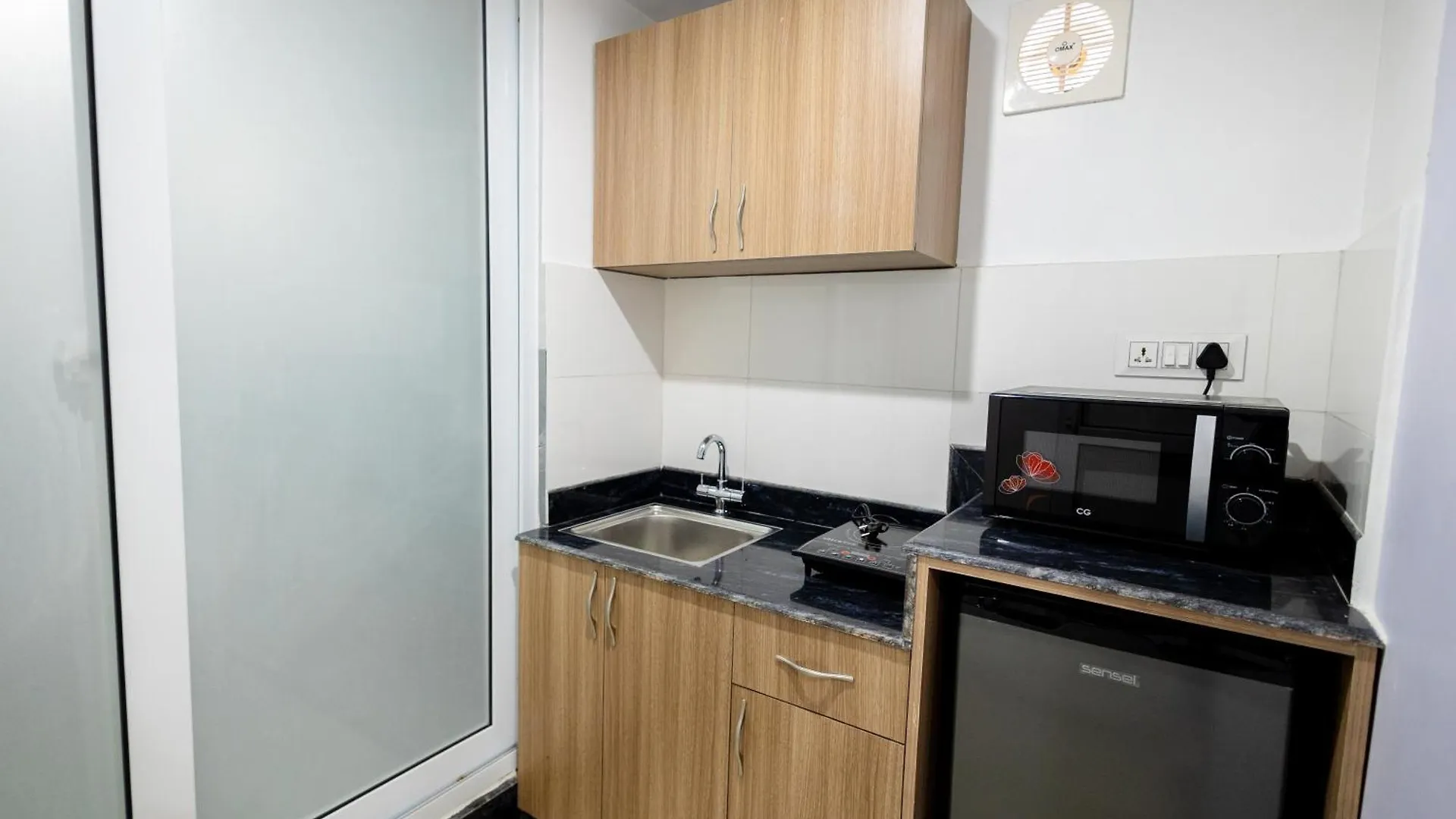 Srk Service Apartment And Hotel Κατμαντού